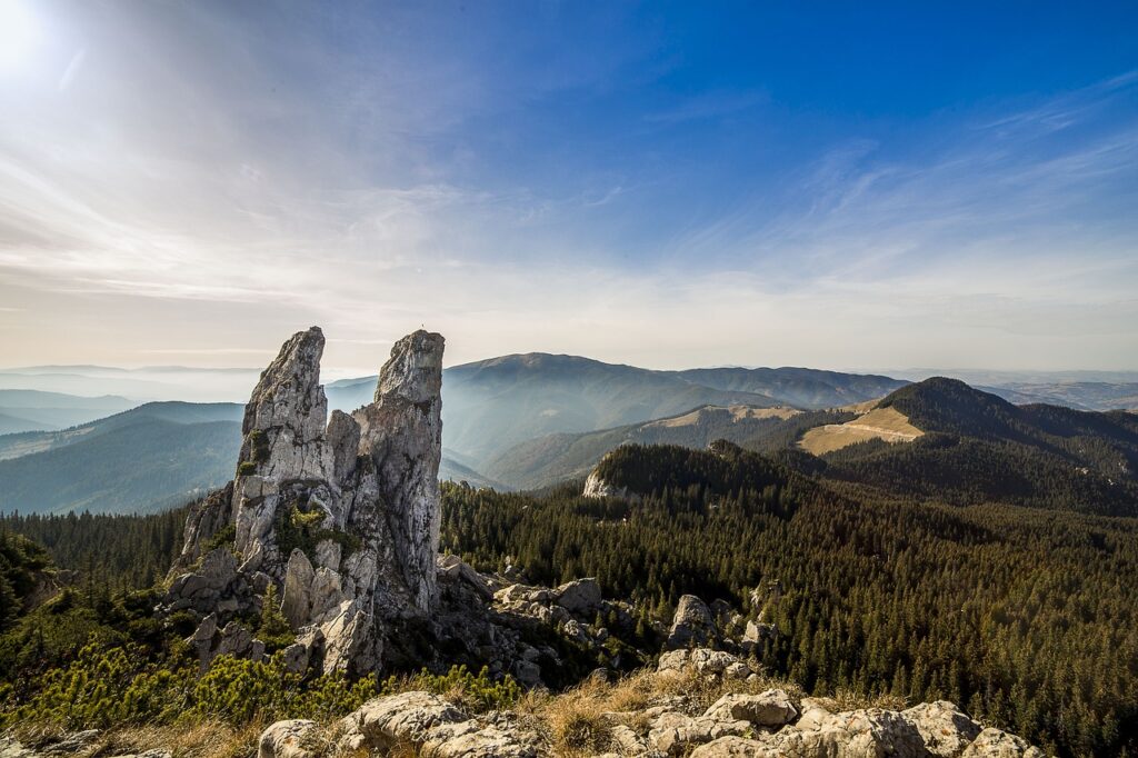 pietrele doamnei, landscape, hills